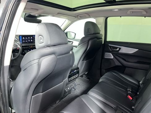 Used 2025 Acura MDX SH-AWD w/ Technology Package image 26