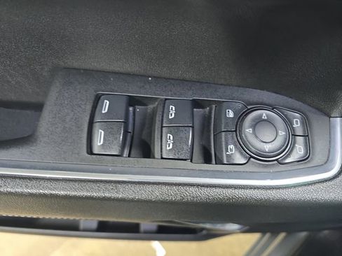 Used 2024 GMC Sierra 1500 SLT AWD/4WD image 27