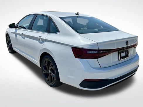 New 2026 Volkswagen Jetta SE FWD image 7