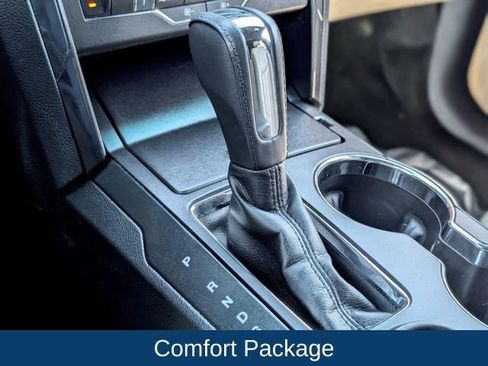 Used 2016 Ford Explorer XLT w/ Equipment Group 202A FWD image 17