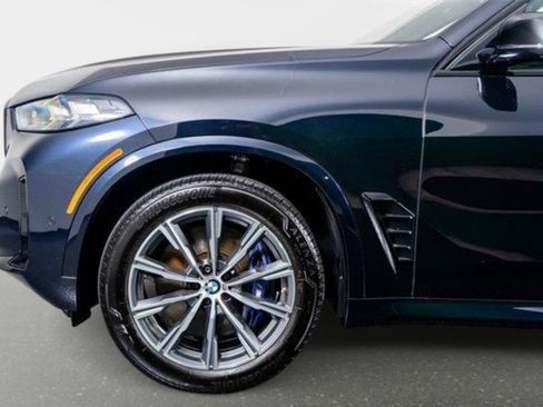 Used 2024 BMW X5 M60i w/ Climate Comfort Package image 19
