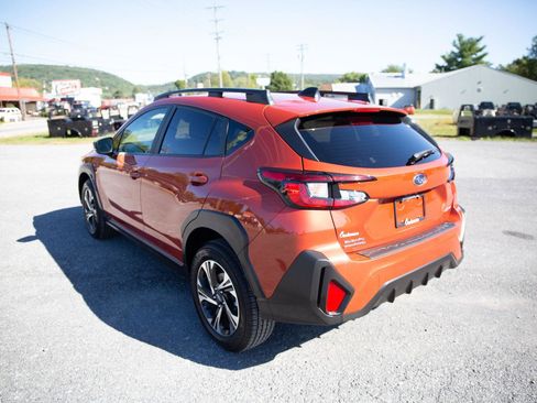 Used 2024 Subaru Crosstrek 2.0i Premium w/ Crosstrek Mirror Package image 5