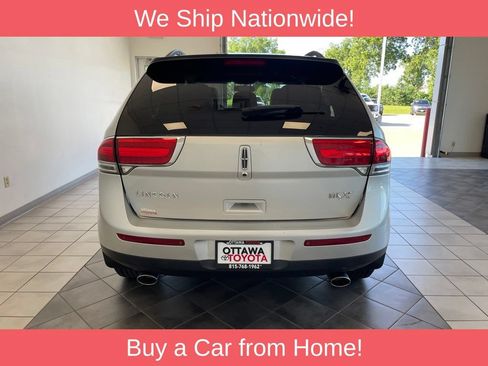 Used 2013 Lincoln MKX FWD image 6