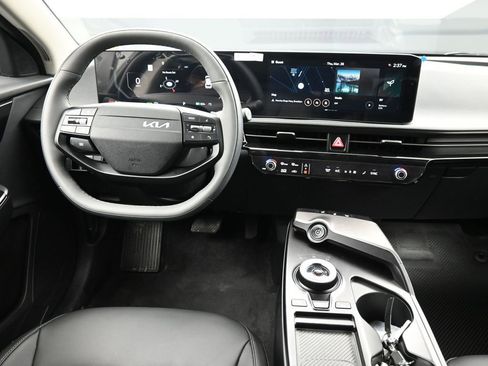 New 2025 Kia EV6 Light w/ Light LR Technology Package image 20