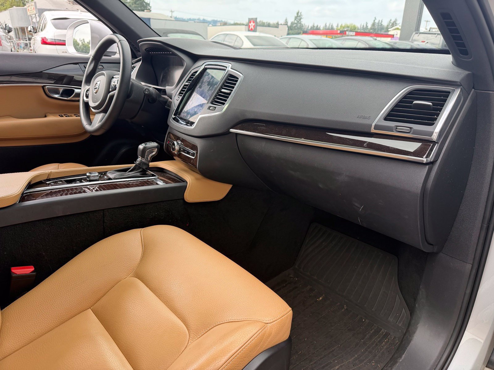 Used 2019 Volvo XC90 T6 Momentum w/ Advanced Package AWD/4WD image 22