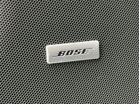 Used 2022 GMC Yukon XL SLT w/ SLT Premium Package image 22