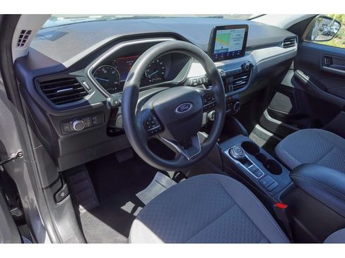Used 2022 Ford Escape SE AWD/4WD image 9