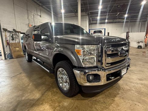 Used 2013 Ford F250 Lariat w/ Lariat Ultimate Pkg AWD/4WD image 6