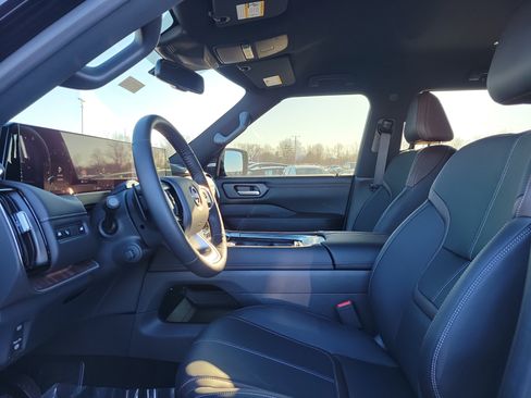 New 2025 Nissan Armada SL w/ Captain's Chari Seat Package image 15