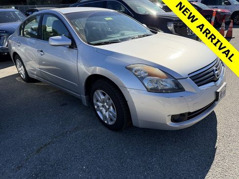 Used 2009 Nissan Altima 2.5 S image 2