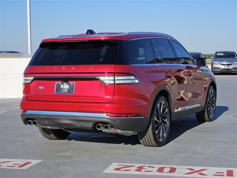 New 2026 Lincoln Aviator Reserve image 7
