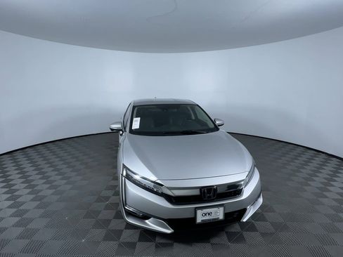 Used 2018 Honda Clarity Touring image 3