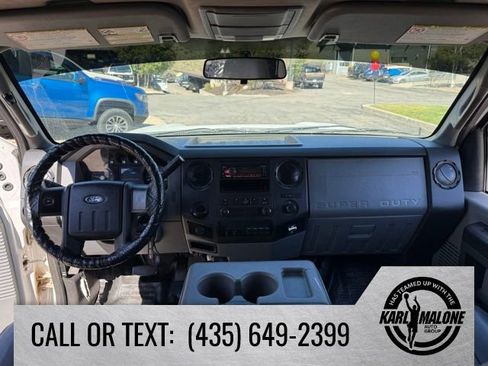 Used 2016 Ford F550 4x4 Crew Cab Super Duty w/ Power Equipment Group image 22