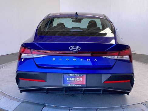 Used 2024 Hyundai Elantra SEL FWD image 4