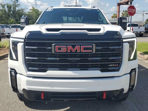 Used 2024 GMC Sierra 2500 AT4 w/ AT4 Premium Plus Package AWD/4WD image 9