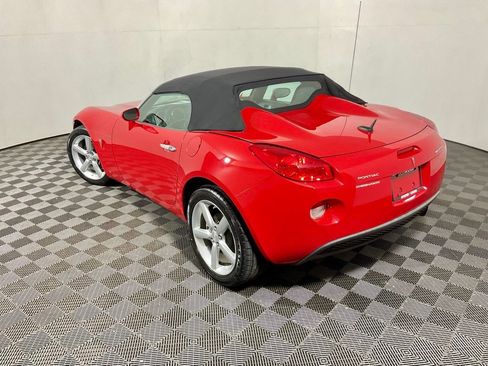 Used 2009 Pontiac Solstice Convertible w/ Preferred Package RWD image 9