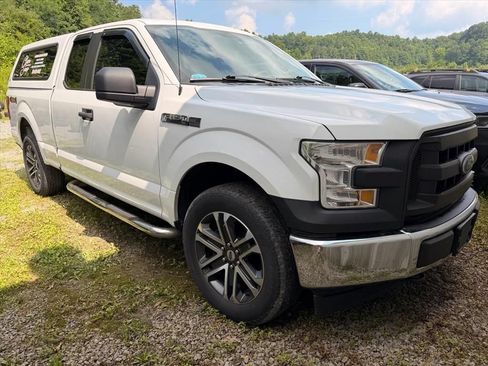 Used 2017 Ford F150 XL w/ Equipment Group 101A Mid AWD/4WD image 14