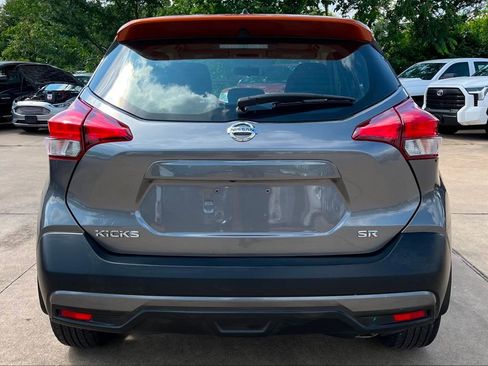 Used 2018 Nissan Kicks SR FWD image 8