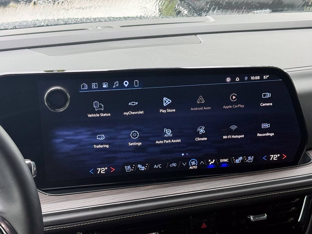 Used 2026 Chevrolet Suburban Premier AWD/4WD image 21
