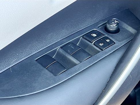 Used 2024 Toyota Corolla SE FWD image 17