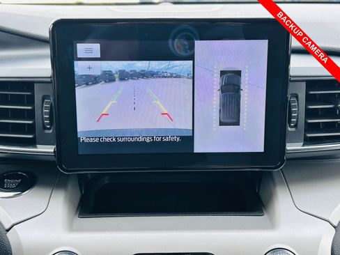 Used 2023 Ford Explorer XLT w/ Equipment Group 202A AWD/4WD image 12