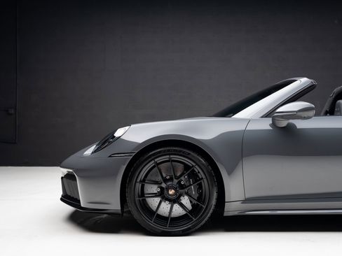 Used 2025 Porsche 911 Targa 4 GTS image 20