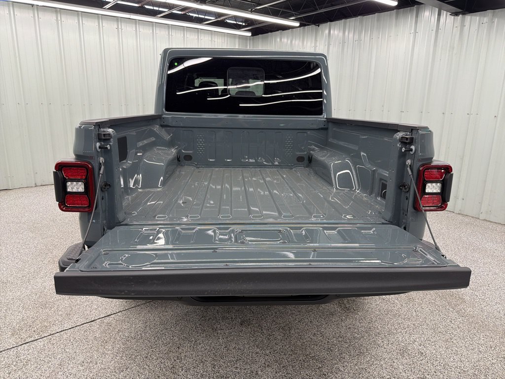 New 2026 Jeep Gladiator Sport AWD/4WD image 7