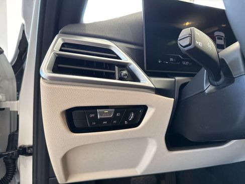 New 2026 BMW 330i xDrive Sedan w/ Convenience Package image 36