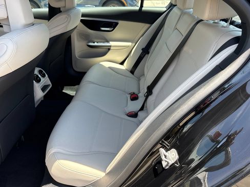 Used 2025 Mercedes-Benz C 300 Sedan image 42