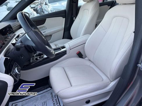 Used 2024 Mercedes-Benz CLA 250 4MATIC image 16
