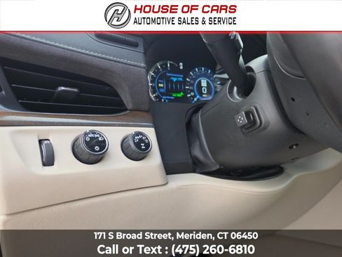 Used 2019 Cadillac Escalade Luxury AWD/4WD image 28