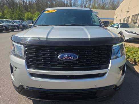 Used 2019 Ford Explorer Sport w/ Equipment Group 401A AWD/4WD image 2