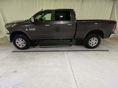 Used 2017 RAM 2500 Laramie AWD/4WD image 7