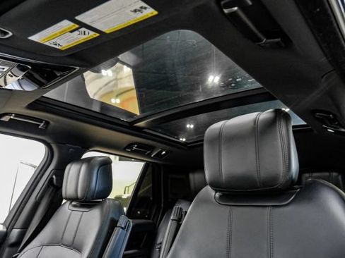 Used 2019 Land Rover Range Rover Supercharged AWD/4WD image 6