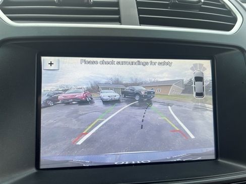 Used 2017 Ford Explorer XLT w/ Equipment Group 202A image 27