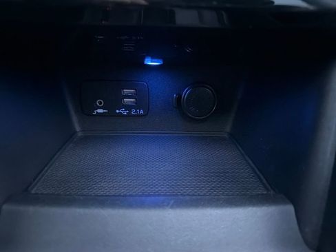 Certified 2023 Subaru Forester Premium image 47