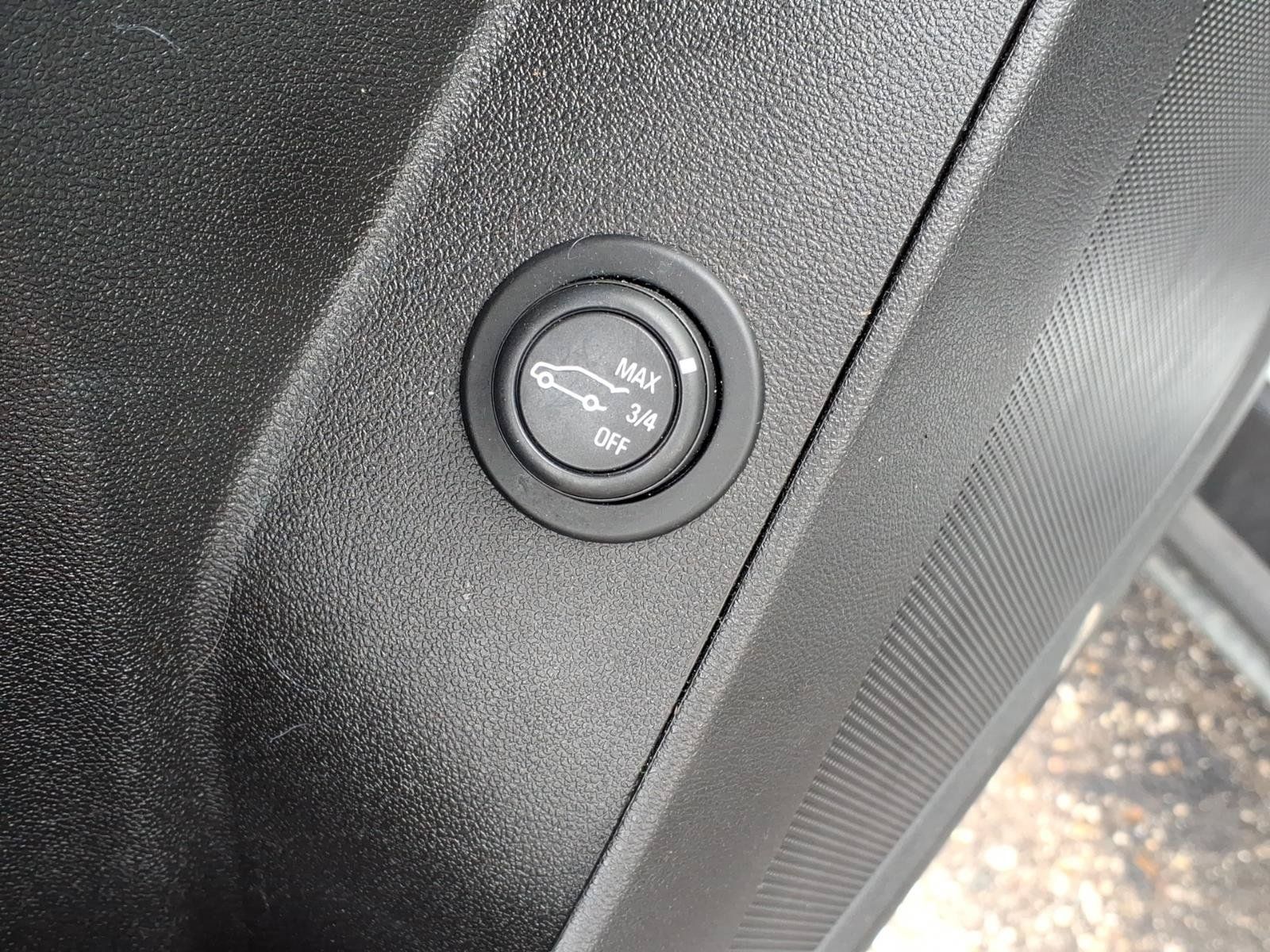 Used 2018 Chevrolet Equinox LT AWD/4WD image 6