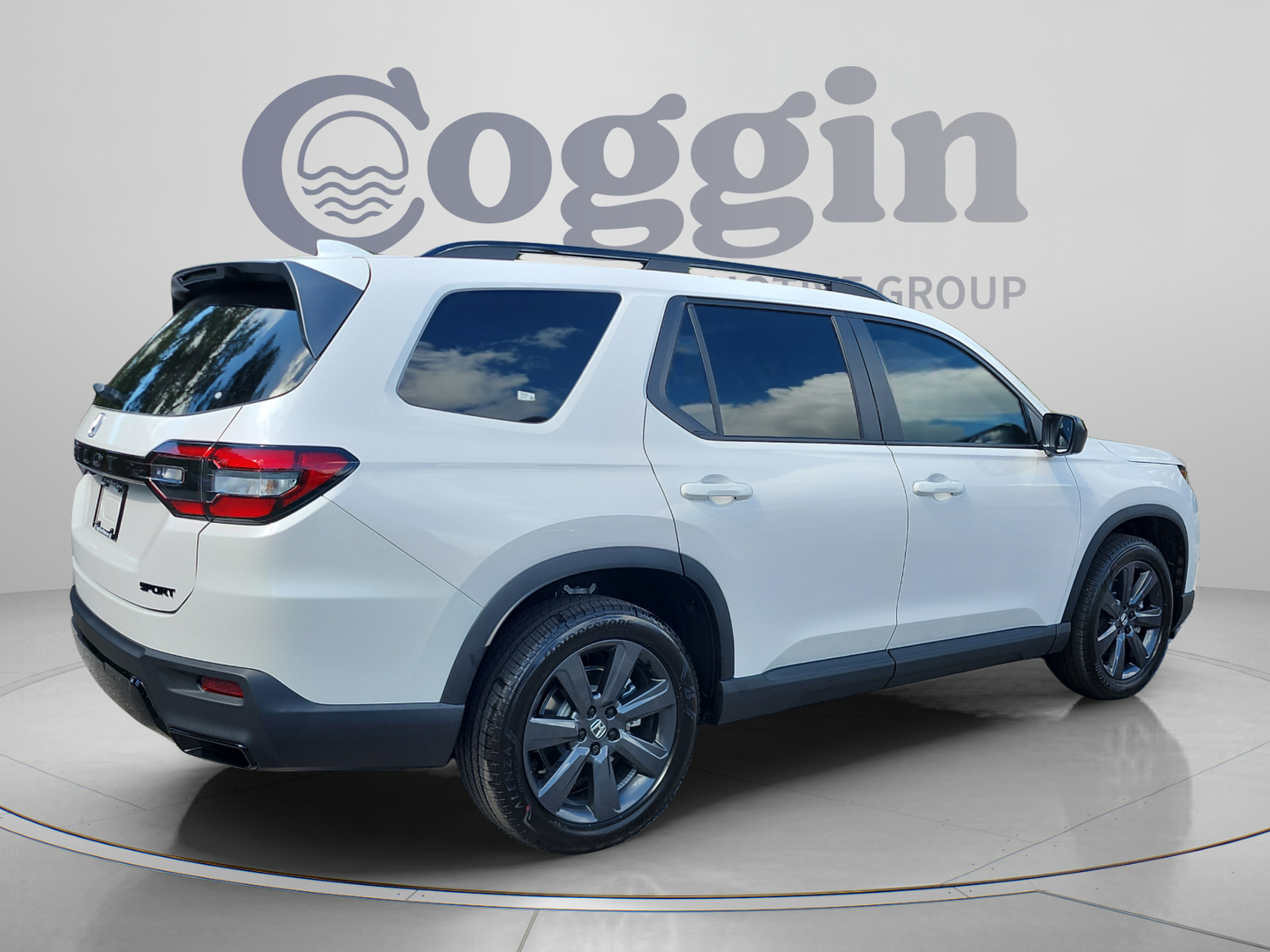 New 2026 Honda Pilot Sport image 5