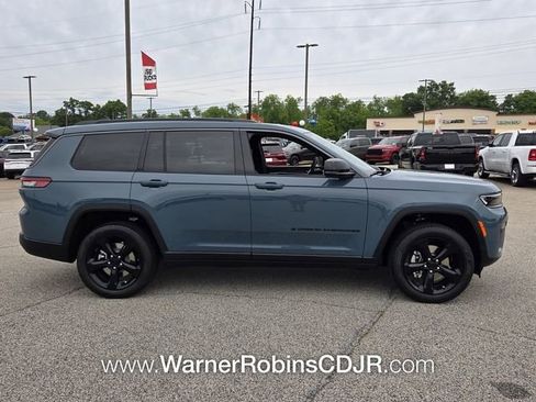 New 2026 Jeep Grand Cherokee L Limited RWD image 14