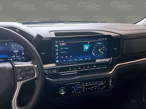 Used 2024 Chevrolet Silverado 1500 LT image 31