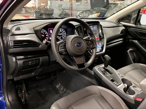Used 2025 Subaru Crosstrek 2.0i Premium image 17