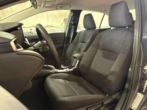 Certified 2024 Toyota Corolla LE FWD image 5