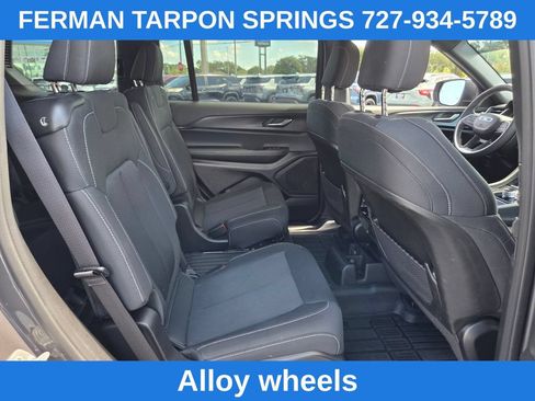 Used 2024 Jeep Grand Cherokee L Laredo RWD image 21