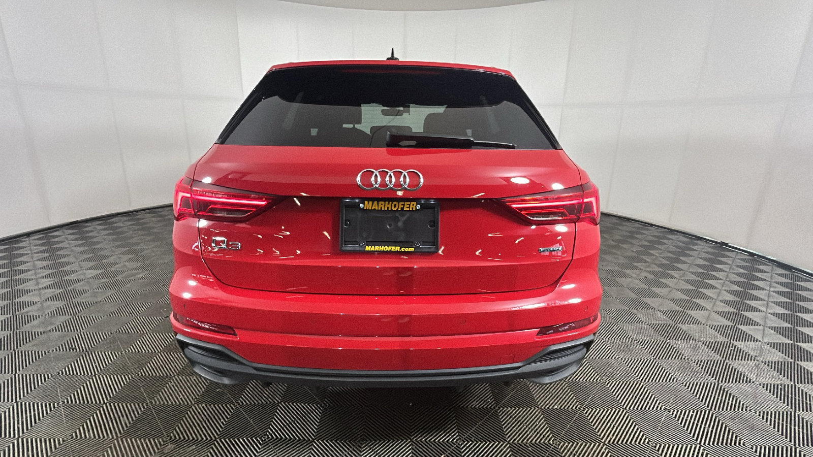 Used 2025 Audi Q3 2.0T Premium AWD/4WD image 3