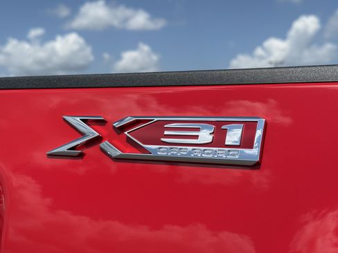 New 2026 GMC Sierra 3500 SLE w/ SLE Value Package AWD/4WD image 13
