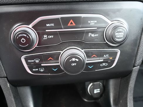 Used 2023 Dodge Charger SXT image 16