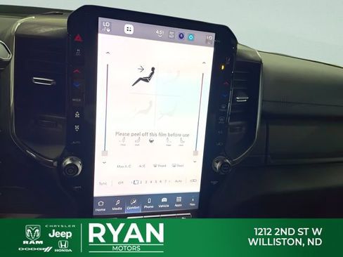 New 2026 RAM 2500 Laramie AWD/4WD image 25