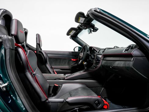 Used 2023 Porsche 718 Boxster Spyder image 30