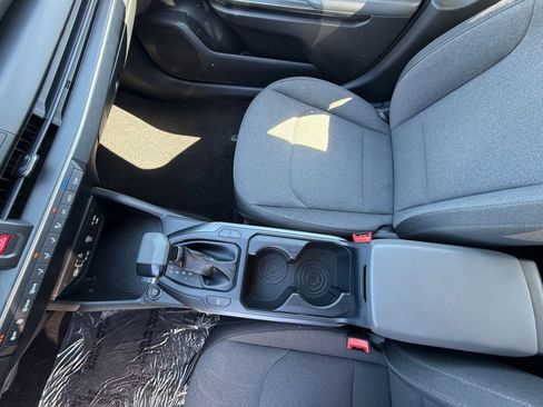 Used 2025 Kia K4 FWD image 40