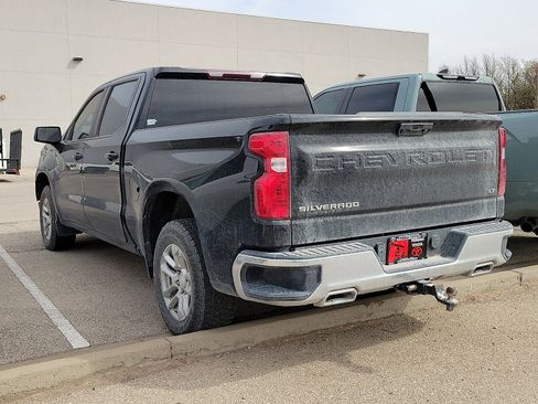 Used 2022 Chevrolet Silverado 1500 LT image 2
